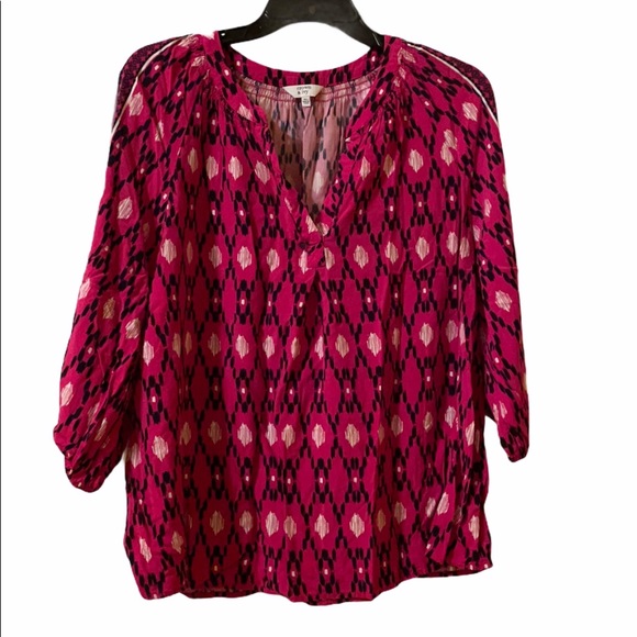 crown & ivy Tops - Crown & Ivy Quarter Sleeve Shirt